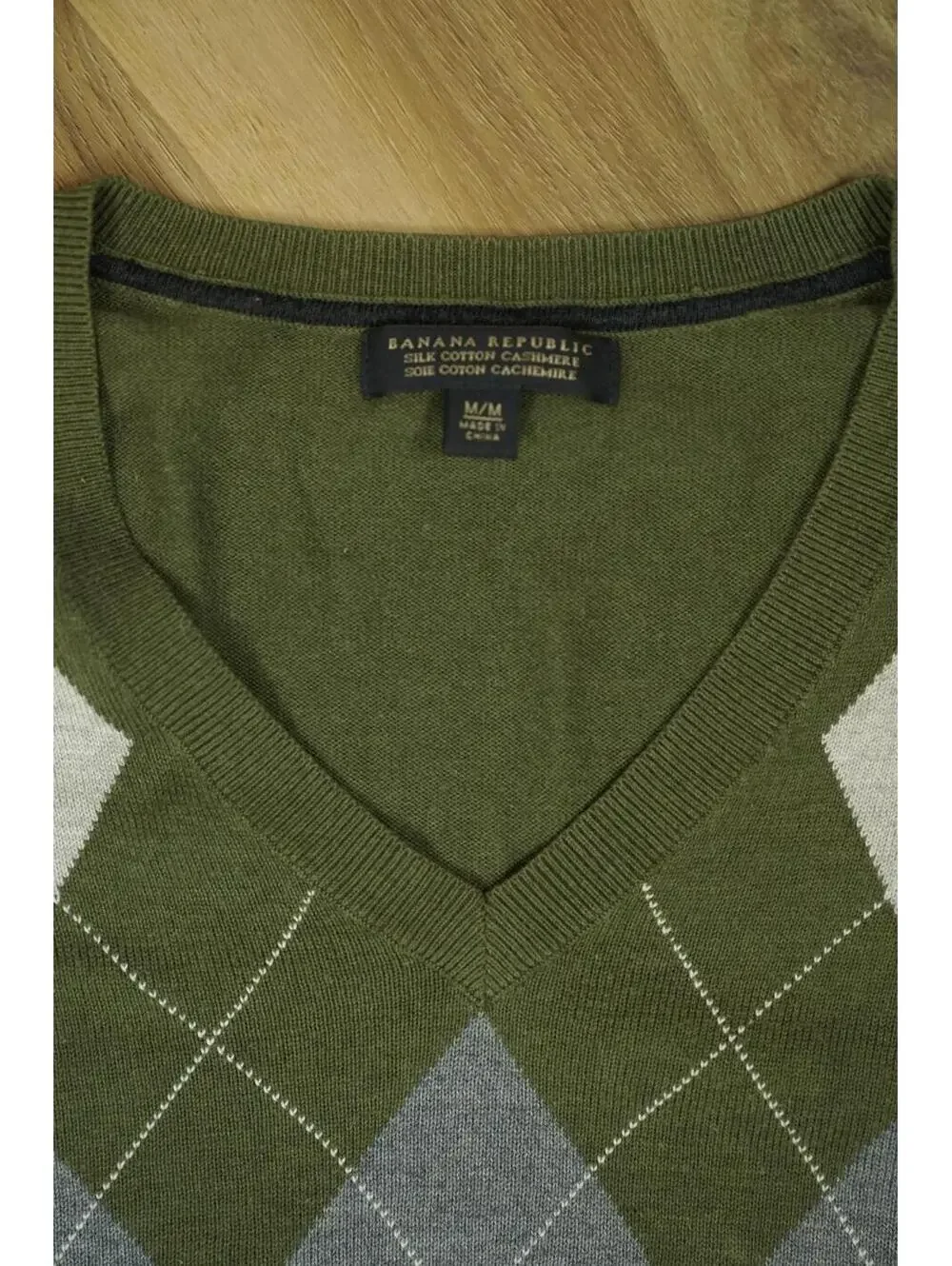 Banana Republic Men's M Green Argyle V-Neck Sweater - Preppy, Academia, 90s, Y2K